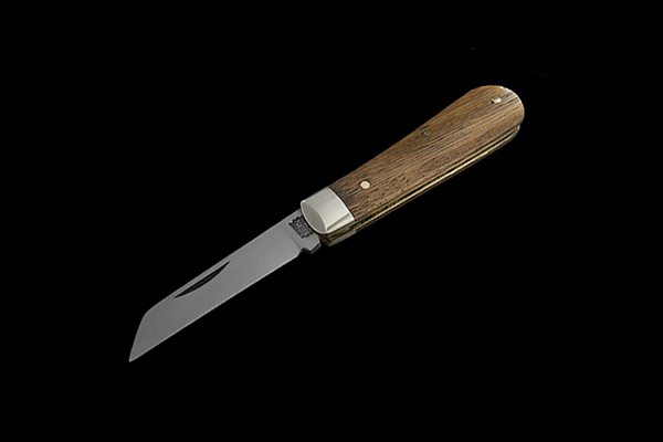 Barlow pocket knife
